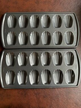 Wilton Madeleine Cookie Baking Pans Set of 2